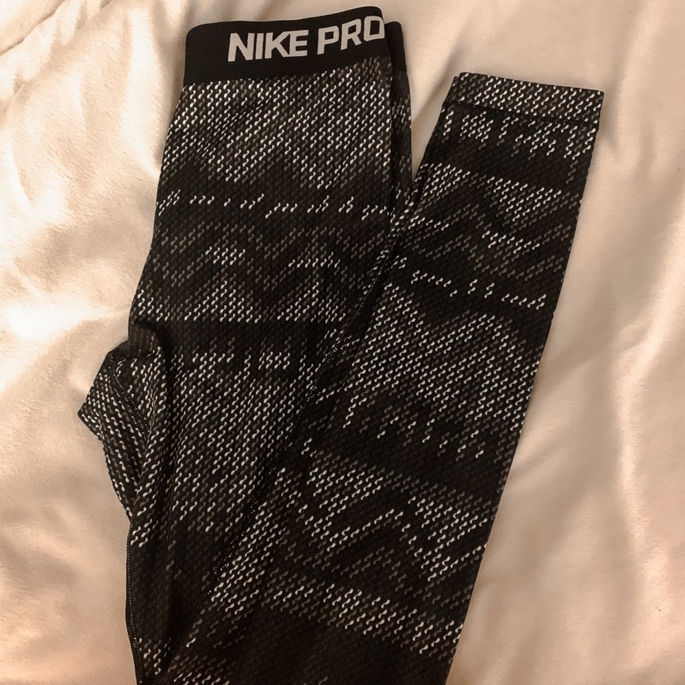 Nike leggings
